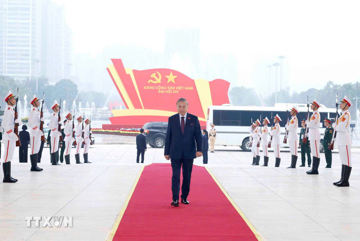 Tổng Bí thư Tô Lâm đến Trung tâm Hội nghị Quốc gia (Hà Nội). (Nguồn: TTXVN)