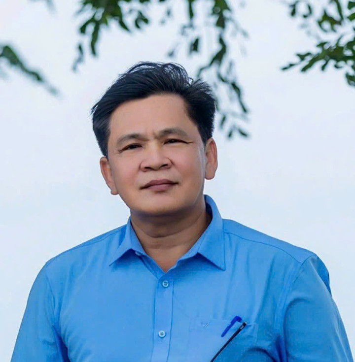 Nhà thơ Trần Nam Phong.