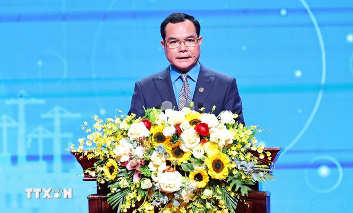 Chủ tịch Tổng Liên đoàn Lao động Việt Nam Nguyễn Đình Khang. (Ảnh: Minh Đức/TTXVN)