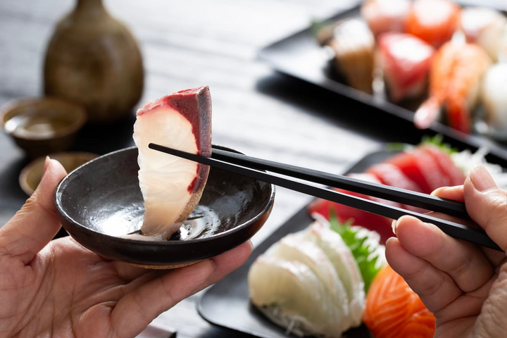 Người Nhật thích ăn cá sống vì muốn giữ hương vị ngon ngọt tự nhiên. (Ảnh: Jac-skill)