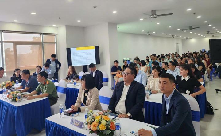 Đông đảo cư dân tham gia, tích cực tạo nên sự thành công của sự kiện Hội nghị nhà chung cư lần đầu tại dự án Happy One Central.