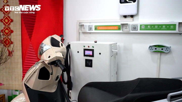 Mô hình trạm sạc tiêu chuẩn. (Ảnh: Hùng Cường)