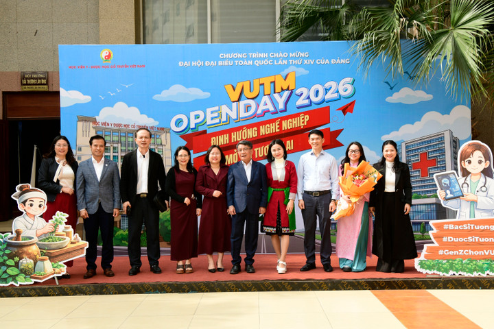 Sôi động ngày hội khởi nghiệp VUTM OPEN DAY 2026 - 1