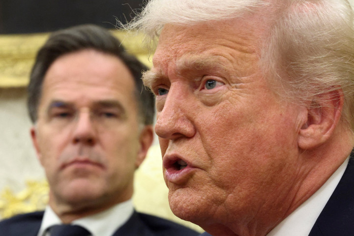 Ông Trump gặp Tổng thư ký NATO Rutte năm 2025. (Ảnh: Reuters)