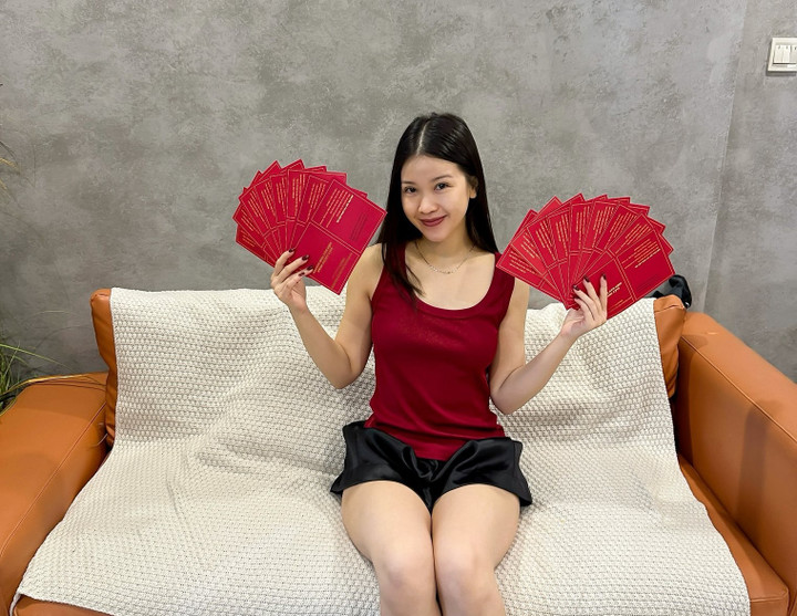 Thảo Trinh quyết định hiến máu sau khi đọc bài báo về kho máu cạn kiệt. (Ảnh: NVCC)