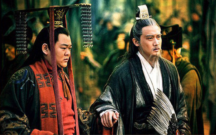 Sau khi Lưu Bị qua đời, Gia Cát Lượng đã tận tâm phục vụ nhà Thục Hán.