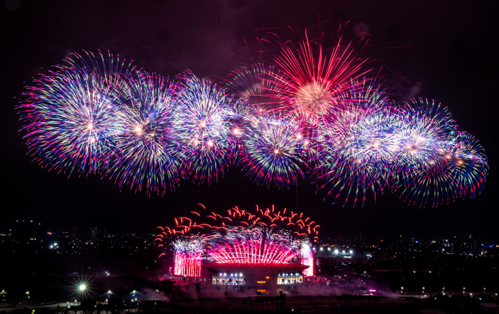 Chương trình chính thức dự kiến sẽ có 6 đợt bắn xuyên suốt, khép lại là màn trình diễn tầm cao 15 phút. (Ảnh: Sun Group)