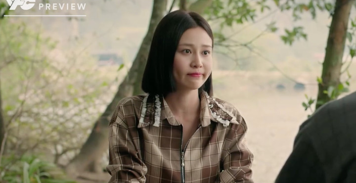 Tú tạm gác chuyện tình cảm để đi học.