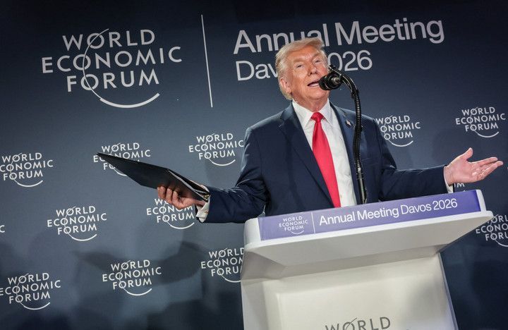 Tổng thống Mỹ Donald Trump phát biểu tại Diễn đàn Kinh tế Thế giới (WEF) ở Davos (Ảnh: Reuters)