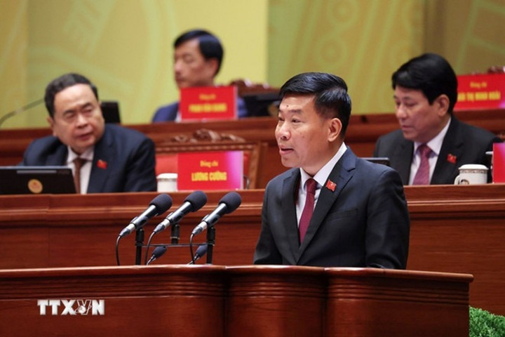 Ông Nguyễn Mạnh Cường, Ủy viên Trung ương Đảng, Phó Bí thư Thường trực Đảng ủy, Thứ trưởng Bộ Ngoại giao, tham luận về vấn đề “Chủ động, tích cực thực hiện nhiệm vụ trọng yếu, thường xuyên là đẩy mạnh đối ngoại, hội nhập quốc tế, phục vụ các mục tiêu chiến lược của đất nước”. (Ảnh: TTXVN)