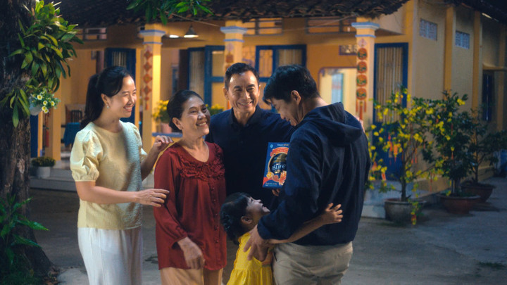 Ensure Gold được nhiều gia đình lựa chọn để chăm sóc sức khỏe người thân yêu.