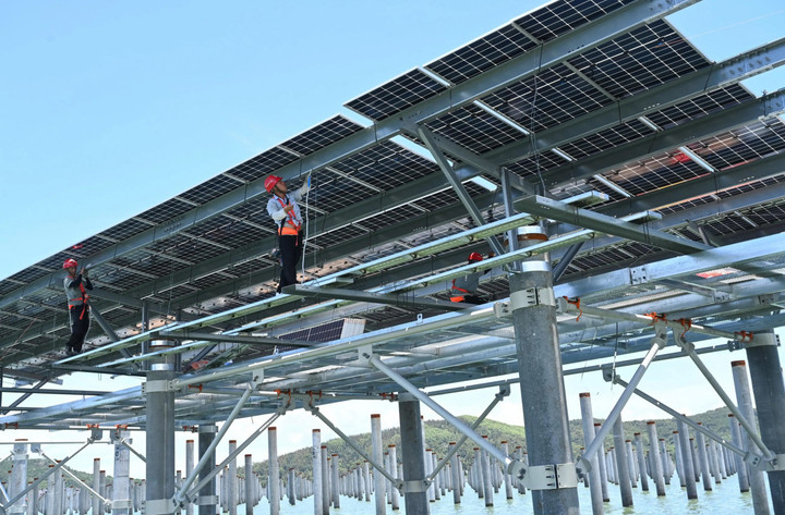 Kết cấu giàn thép của dự án điện mặt trời ngoài khơi HG14. (Ảnh: Baidu)