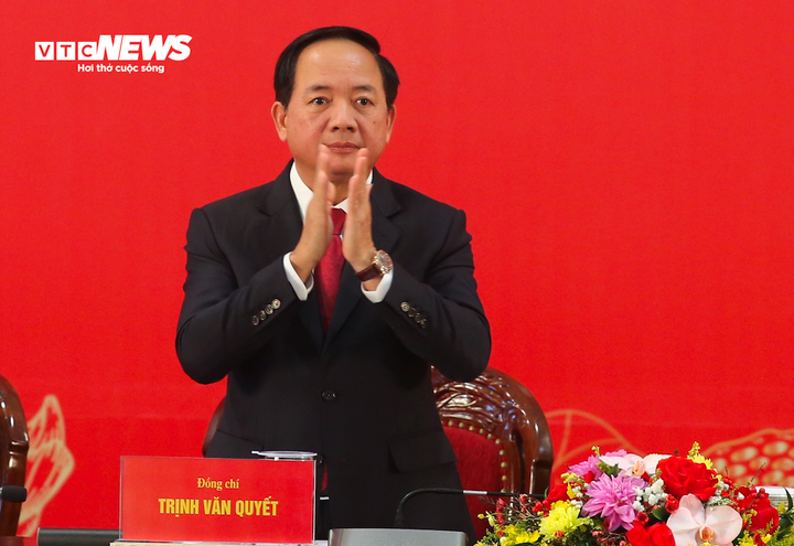 Uỷ viên Bộ Chính trị, Trưởng ban Tuyên giáo và Dân vận Trung ương Trịnh Văn Quyết.