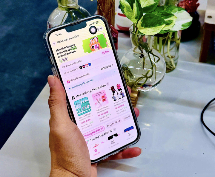 Giao diện mua sắm hoàn tiền trên ví điện tử.