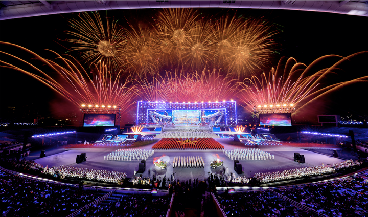 Từ Phú Quốc, Đà Nẵng, Sun Group mang cả bầu trời pháo hoa đỉnh cao ra Thủ đô - 4