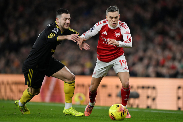 Arsenal đấu với Man Utd ở vòng 23 giải Ngoại Hạng Anh. (Ảnh: Reuters)