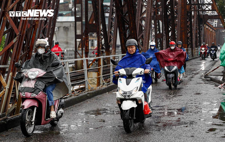 Ngày 26/1, Hà Nội xuất hiện mưa nhỏ, mưa phùn. (Ảnh minh hoạ: Minh Đức)