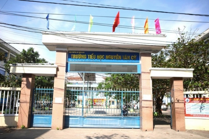 Trường Tiểu học Nguyễn Văn Cừ, nơi xảy ra vụ việc. (Ảnh: H.P)