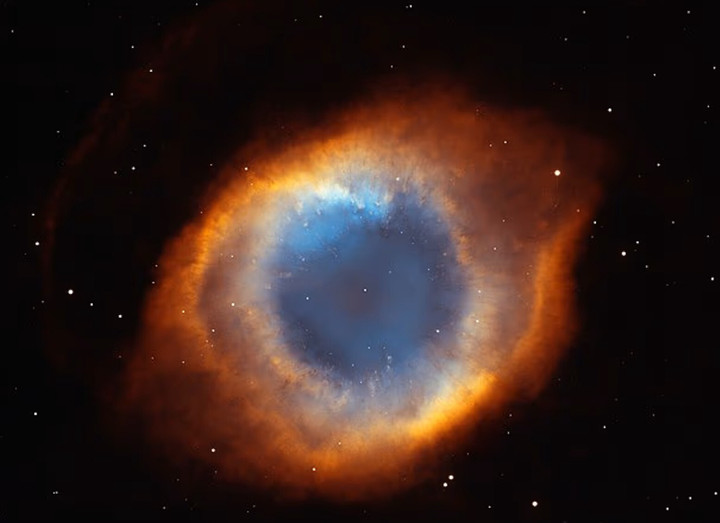 Vật chất được phóng vào không gian từ tinh vân cuối cùng sẽ hình thành nên các hành tinh mới trong các Hệ Mặt Trời khác. (Ảnh minh họa: Dailymail)