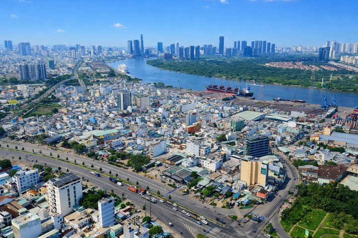 Metro số 2 Bến Thành - Thủ Thiêm nối từ trung tâm Quận 1 cũ với Thủ Thiêm qua sông Sài Gòn.