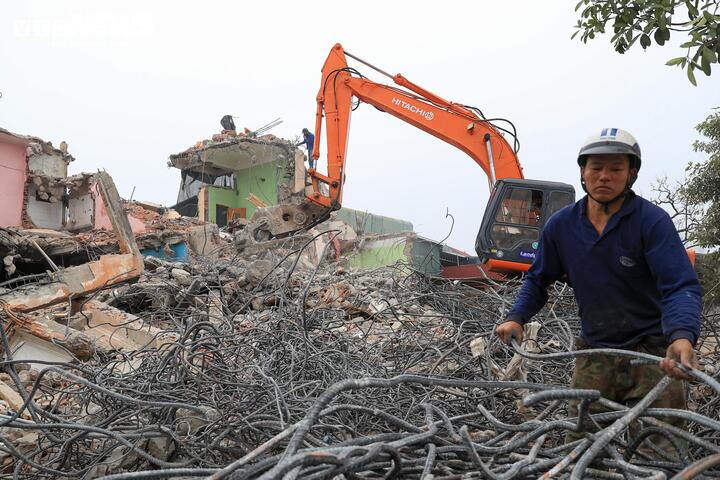 Hà Nội gấp rút giải phóng mặt bằng, đẩy nhanh thi công tuyến đường Tam Trinh - 4