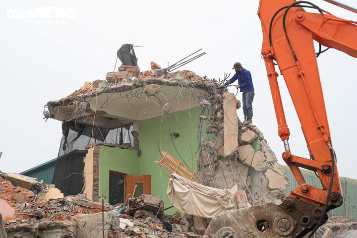 Hà Nội gấp rút giải phóng mặt bằng, đẩy nhanh thi công tuyến đường Tam Trinh - 5