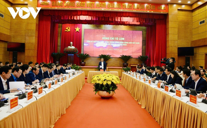 Toàn cảnh buổi làm việc