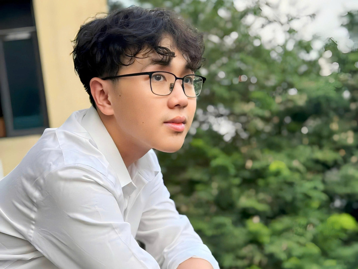 Giang Trung Minh Đức.