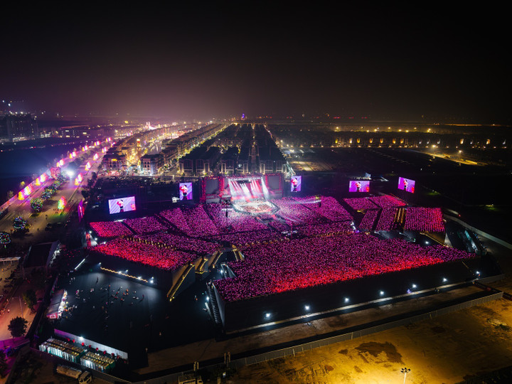 Đại tiệc âm nhạc Y-Concert thu hút hơn 95.000 người tham dự.