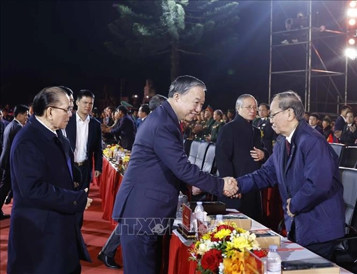 Tổng Bí thư Tô Lâm dự Chương trình cầu truyền hình "Hai tay xây dựng một sơn hà”.