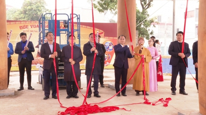 Lễ Thượng lương Đền thờ Đức vua Ngô Quyền không chỉ mang ý nghĩa kỹ thuật xây dựng mà còn khẳng định giá trị văn hóa – lịch sử của công trình trong không gian di sản Cổ Loa.