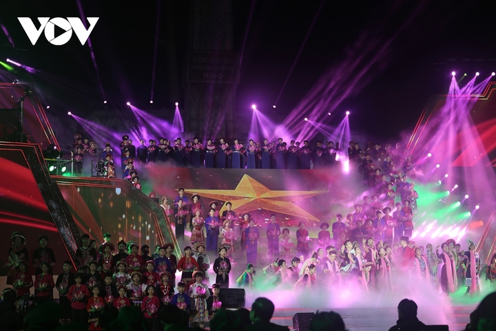 Chương trình tô thắm thêm tinh thần tự lực - tự cường, lấy dân làm gốc, kết hợp tầm nhìn chiến lược với hành động kiên định để mở đường cho vận hội dân tộc