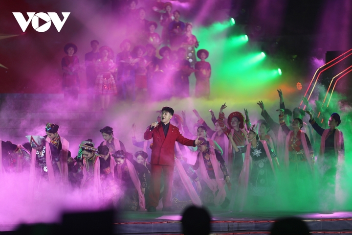 Chương trình được tổ chức nhân kỷ niệm 85 năm ngày Chủ tịch Hồ Chí Minh trở về Tổ quốc tại Pác Bó (Cao Bằng), mở ra thời kỳ mới của cách mạng Việt Nam.