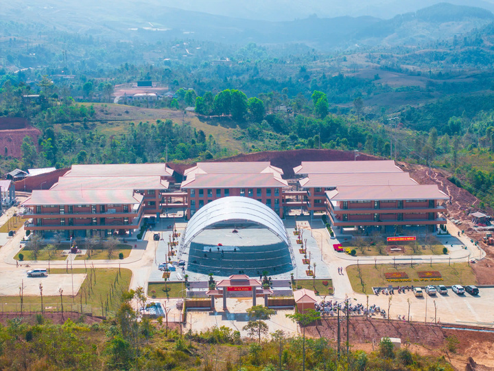 Trường nội trú liên cấp tại Si Pa Phìn, Điện Biên trước giờ khánh thành - 5