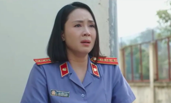 Diễn xuất của Hồng Diễm nhận được nhiều khen ngợi.