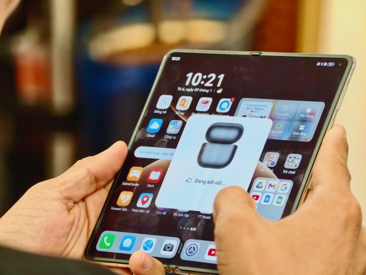 Điện thoại Huawei Mate X7: Khi công nghệ gập đạt độ 'chín' - 2