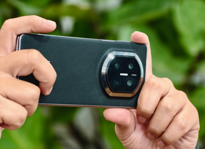 Điện thoại Huawei Mate X7: Khi công nghệ gập đạt độ 'chín' - 3