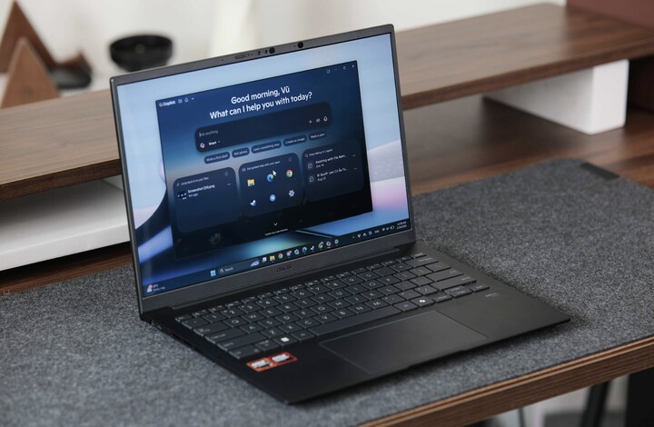 Zenbook 14 tập trung vào thiết kế thanh lịch và trải nghiệm cao cấp. (Ảnh: ASUS)