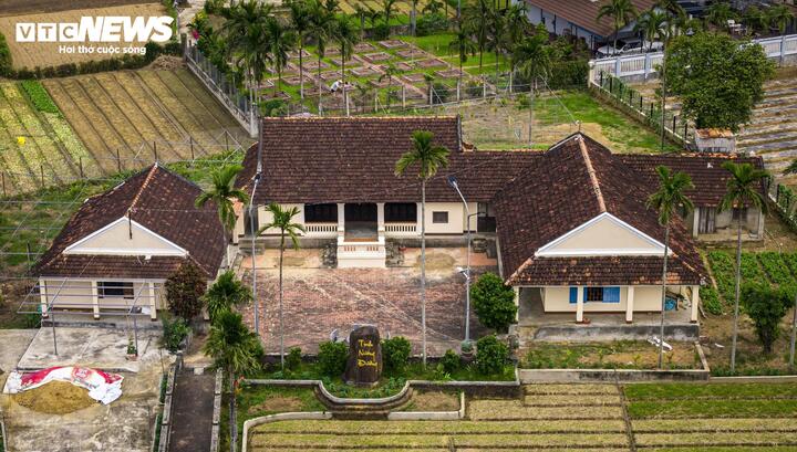 Những ngôi nhà cổ nói trên của các dòng họ như Quách, Trần, Nguyễn.