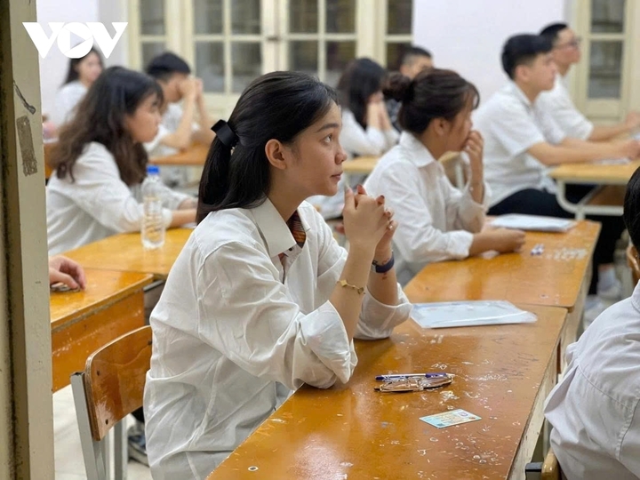 Phụ huynh cho rằng việc công bố sớm môn thi thứ ba giúp học sinh chủ động kế hoạch học tập.