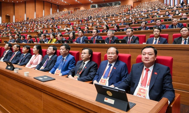 Các đại biểu tại phiên bế mạc Đại hội XIV của Đảng.