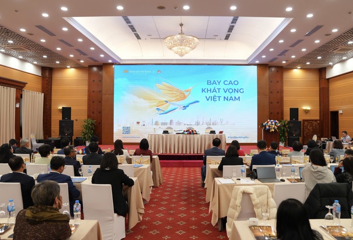 Vietnam Airlines hợp tác cùng Cục Du lịch Quốc gia Việt Nam ra mắt chuỗi hoạt động “Bay cao khát vọng Việt Nam”.
