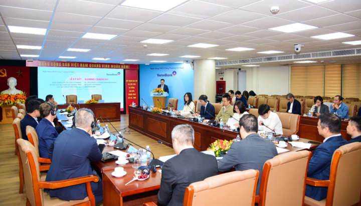 Việc ký kết hợp tác với các đối tác là bước mở đầu cho lộ trình triển khai cấu trúc SLL tại VietinBank.