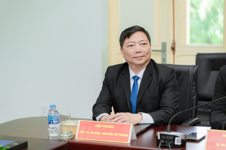 PGS.TS.BSCKII. Nguyễn Vũ Trung - Bí thư Đảng uỷ, Viện trưởng Viện Pasteur TP.HCM.