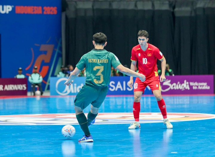 Đội tuyển futsal Việt Nam đấu với Indonesia ở tứ kết AFC Futsal Asian Cup.