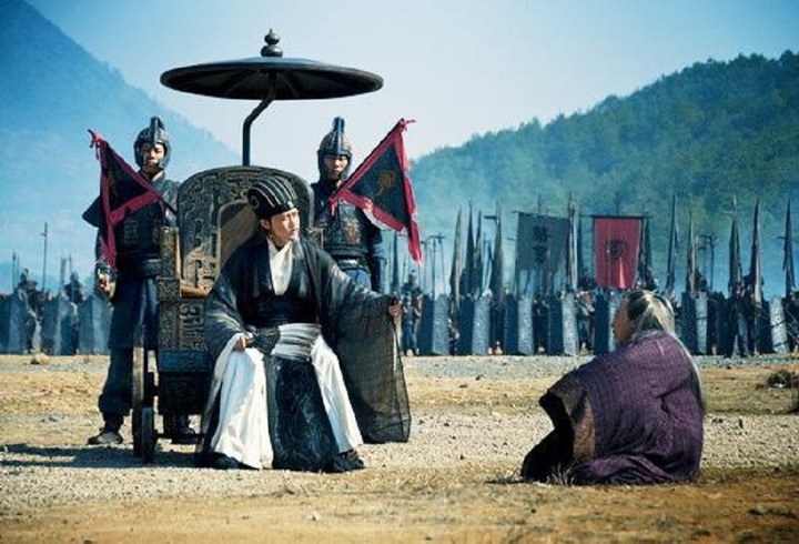 Gia Cát Lượng và Tư Mã Ý trên chiến trường.