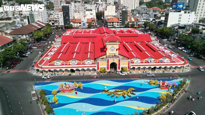 Phản hồi đề xuất của Sở Quy hoạch - Kiến trúc TP.HCM về việc tạm dừng chỉnh trang chợ Bến Thành và Hồ Con Rùa, Sở Xây dựng TP.HCM cho biết đã tiếp nhận văn bản liên quan.