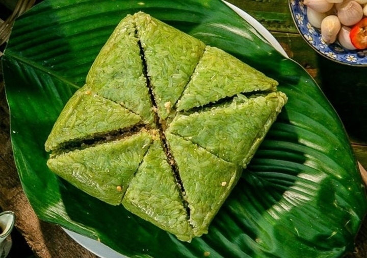 Thời gian luộc dài giúp hạt nếp bóng mượt và dẻo rền.