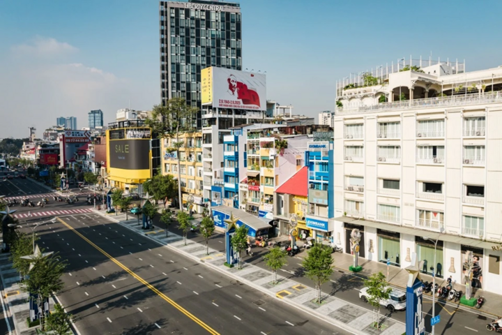 Diện mạo đường Lê Lợi được chỉnh trang trong tháng 12/2025, cũng do Khang Điền thực hiện.