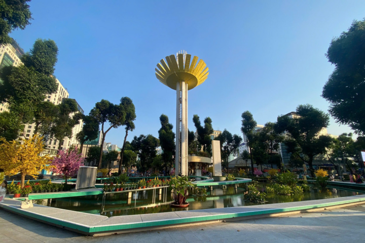 Quang cảnh Hồ Con Rùa sau chỉnh trang rất khang trang, sạch, thoáng.